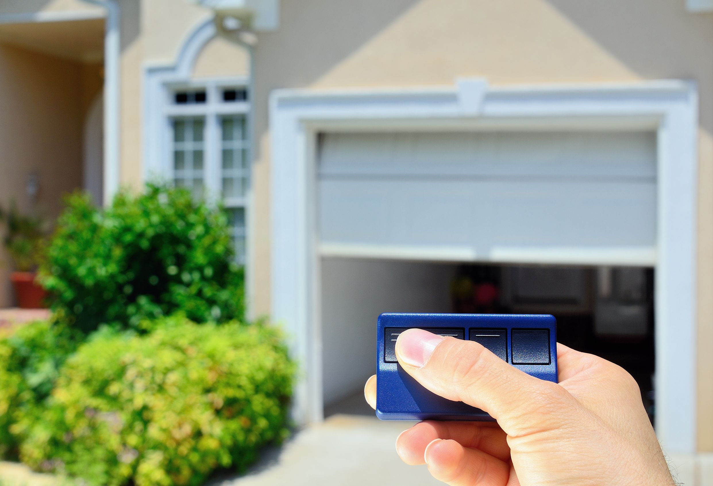 TIPS TO FOLLOW DURING GARAGE DOOR INSTALLATION IN ABBOTSFORD