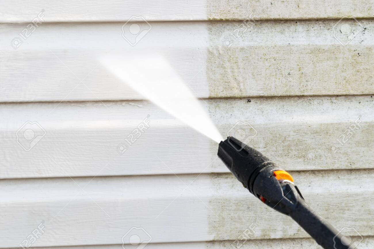 Top 3 Reasons to Consider Pressure Washing Services in Cape Coral