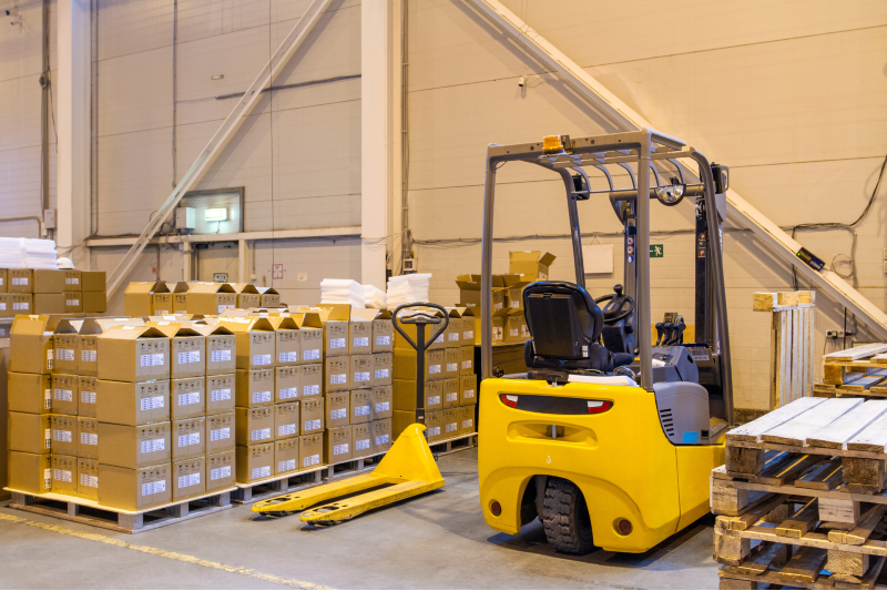 3 Benefits of Buying Used Material Handling Equipment For Your Facility