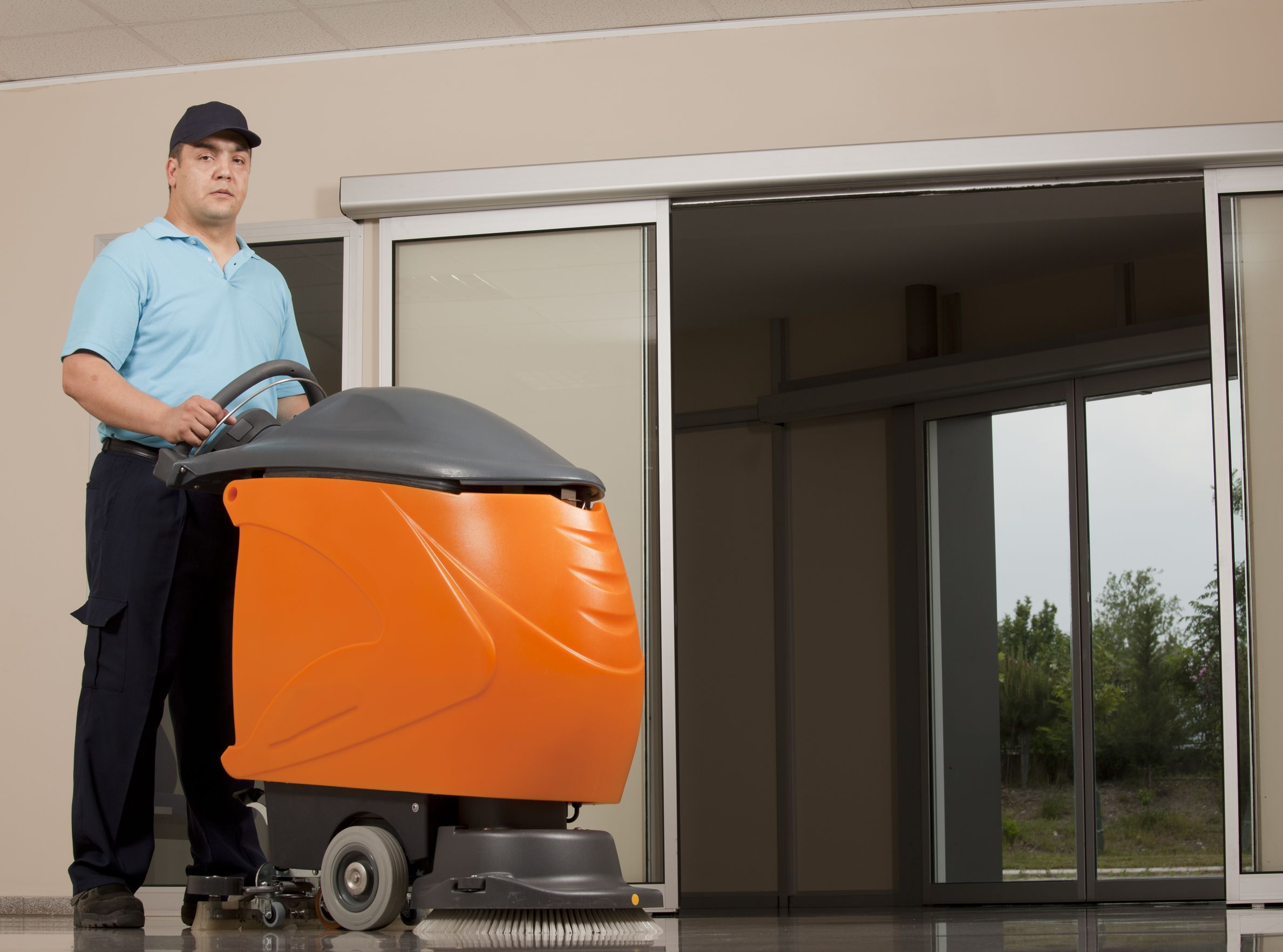 How a Green Cleaning Company in Saint Paul Benefits Your Business