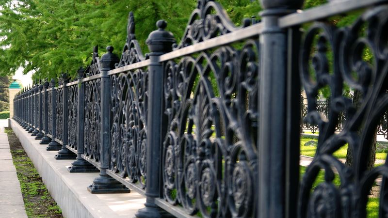 Why Partnering with a Fence Supply in Blue Springs, MO Is Essential for Your Next Project