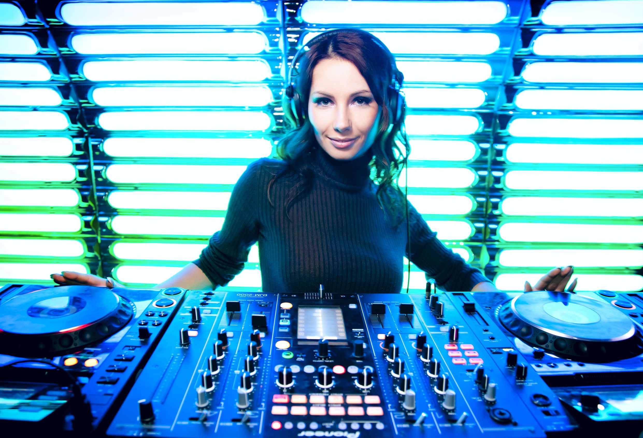 Events You Should Consider Hiring a Professional DJ in Chicago, IL