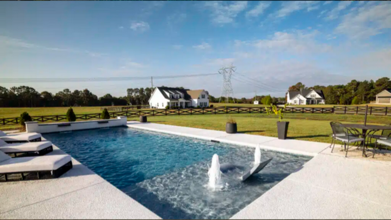 What You Should Know Before Investing in a Vinyl Pool in Sharpsburg, GA