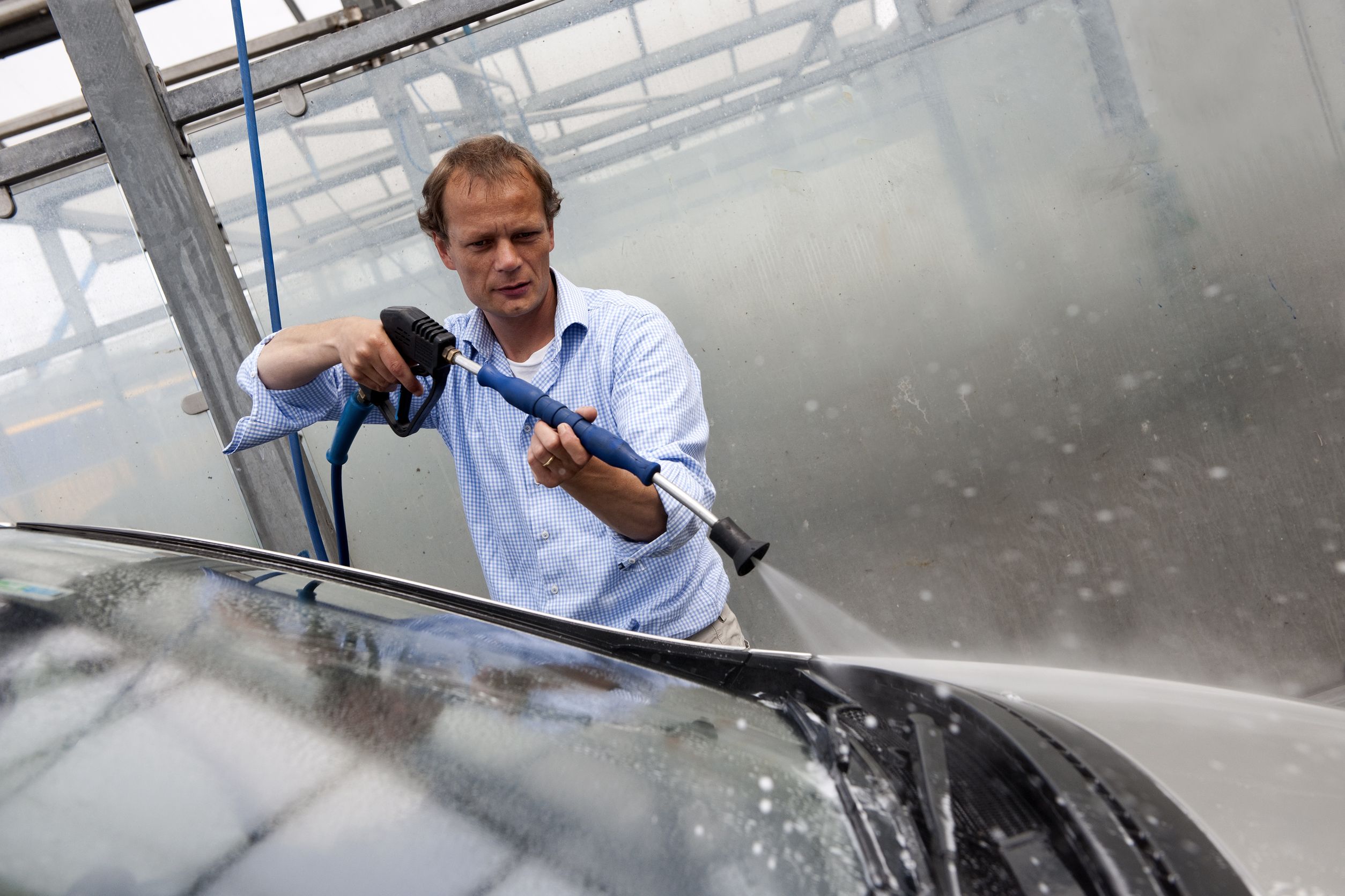 Transform Your Car Care Routine with Wand Wash Bay Winnipeg