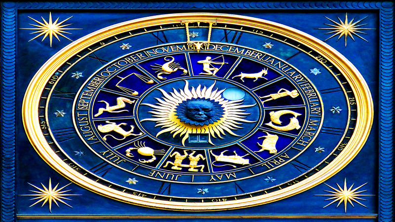 Astrology Services Mumbai: Navigate Life with Expert Guidance